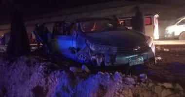 الأمن يعاين سيارة مستشارة لقيت مصرعها،