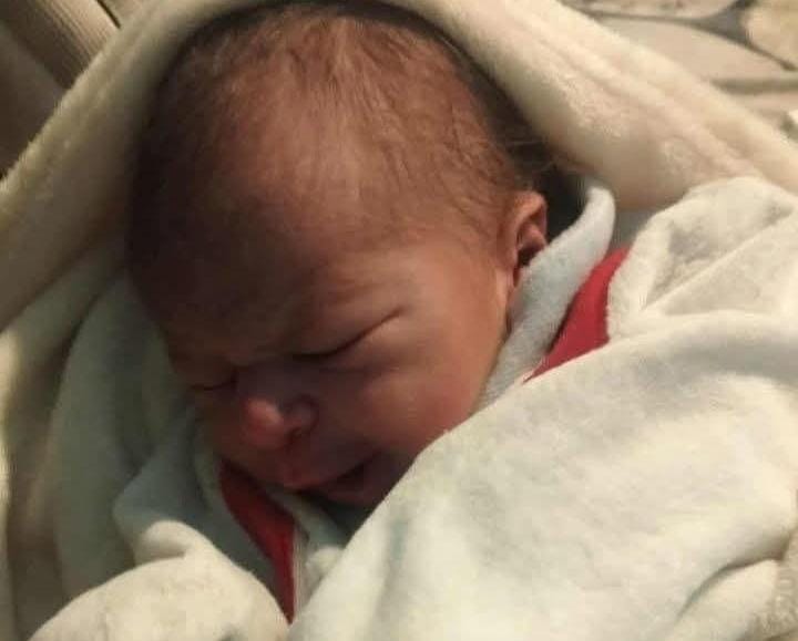 العثور على طفل حديث الولادة ملقى قرب طريق المطار في بورسعيد