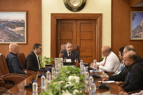 “محافظ بورسعيد” يناقش الإجراءات التنسيقية لبدء أعمال تطوير ورفع كفاءة “فنار بورسعيد”