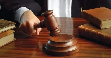 إحالة أوراق موظفة وعشيقها للمفتي,