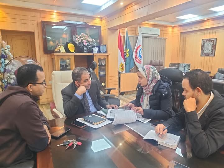 وكيل وزارة الصحة بأسيوط يجتمع بإدارة متابعة المديريات لتعزيز الأداء وضمان جودة الخدمات الطبية