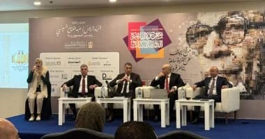 الرقابة الإدارية توفر ترجمة بلغة الإشارة ،