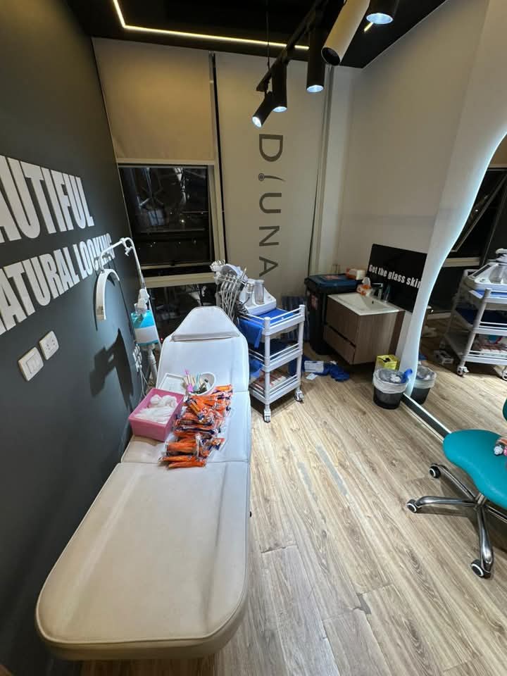 وزارة الصحة تغلق عيادة “ديونا” للجلدية والليزر بالقاهرة الجديدة.. تديرها أجنبية منتحلة صفة طبيب