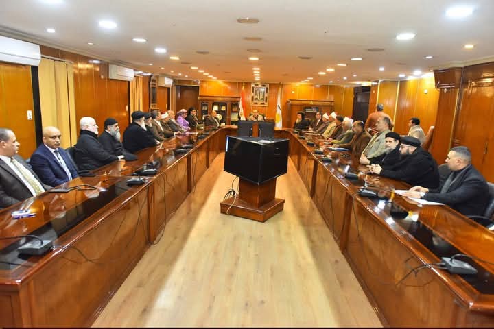 نائب رئيس جامعة الأزهر للوجه القبلي يشارك في اجتماع بيت العائلة المصرية بمحافظة أسيوط