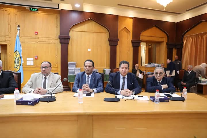 مجلس جامعة الأزهر يشيد بإنشاء أول مكتب للشفافية والنزاهة الأكاديمية يحقق أهداف التنمية المستدامة ورؤية مصر 2030