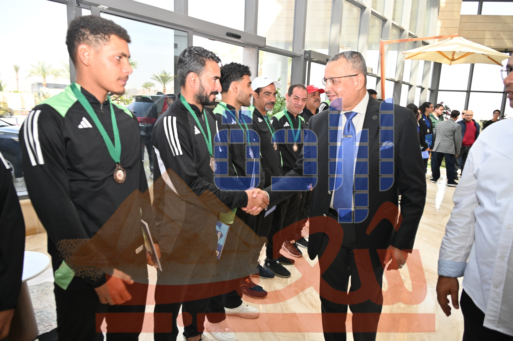 محافظ جنوب سيناء يكرم أبطال المحافظة الفائزين فى أولمبياد المحافظات الحدودية