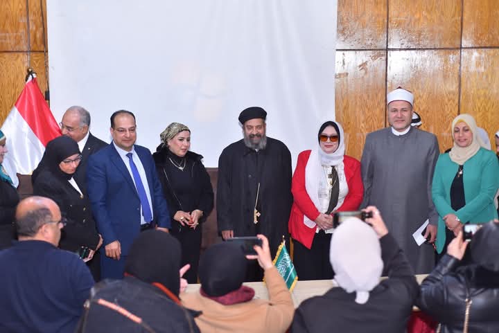 كبسولة نفسية يقدمها دكتور شنودة نجيب ساويرس وخلف شاشات الهواتف ؟؟!!