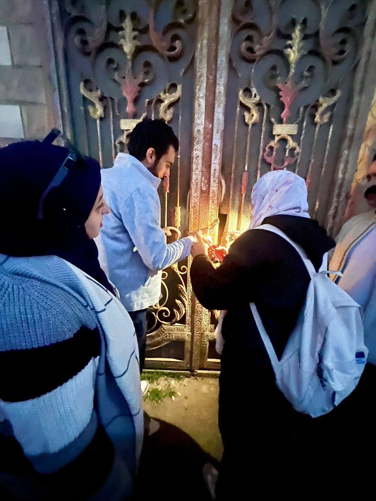 ضمن حملات إحكام الرقابة الصحية غلق مركز علاج إدمان مخالف ببركة السبع