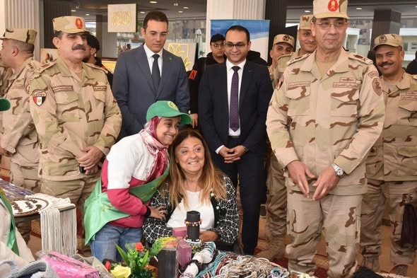 ضمن خطة التمكين الأقتصادى لذوى الإعاقة القومى للأشخاص والدفاع الشعبى والعسكرى يفتتحان أول معرض للمشغولات والمنتجات اليدوية