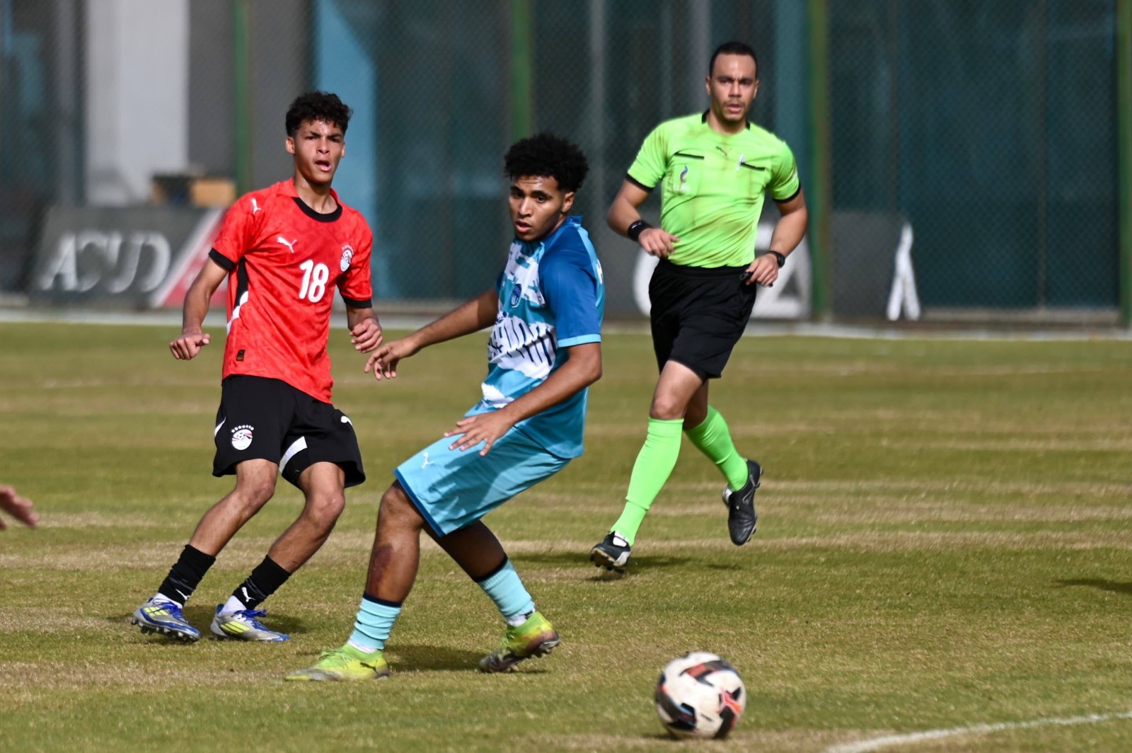 منتخب مصر مواليد 2009 يختتم معسكره بالفوز علي ليفيلز 4-1