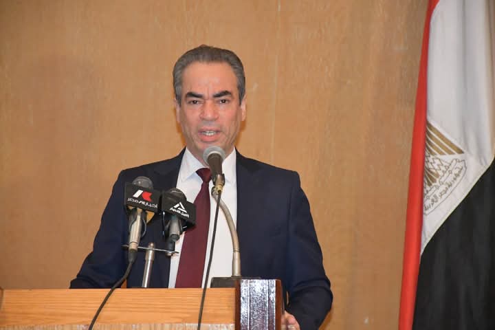 المسلمانى فى جامعة العاصمة القلاع تسقط من الداخل والتكاتف الوطنى واجب وجودى