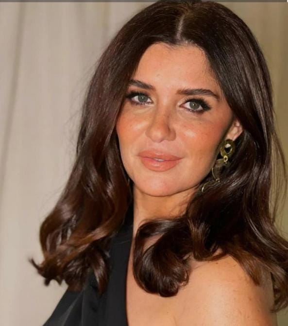 إصابة غادة عادل بكسر في ذراعها الأيمن