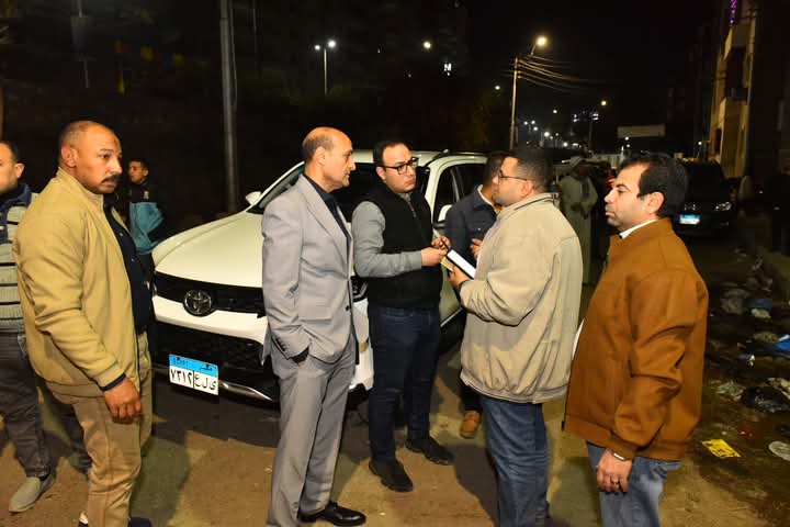 محافظ أسيوط يواصل جولاته الميدانية لمتابعة مستوى النظافة بالشوارع والميادين وتفقد نزله عبداللاه بحي شرق