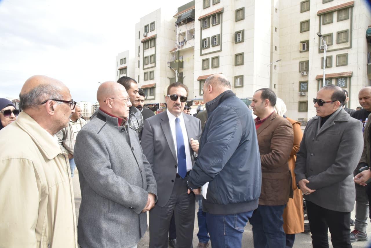 محافظ بورسعيد ونائب رئيس شركة وادي النيل يتفقدان المشروع الاستثماري (66 عمارة)