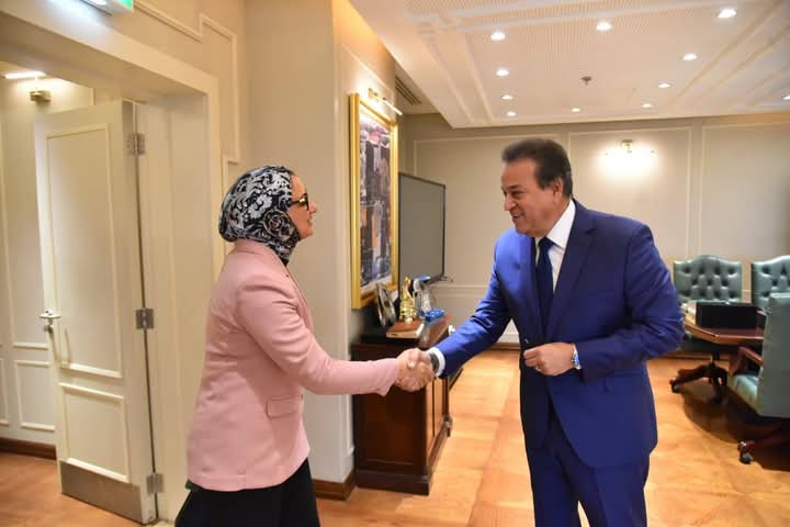 وزير الصحة يستقبل محافظ الوادى الجديد لمتابعة المشروعات الصحية الجارية وتسريع الإنجاز