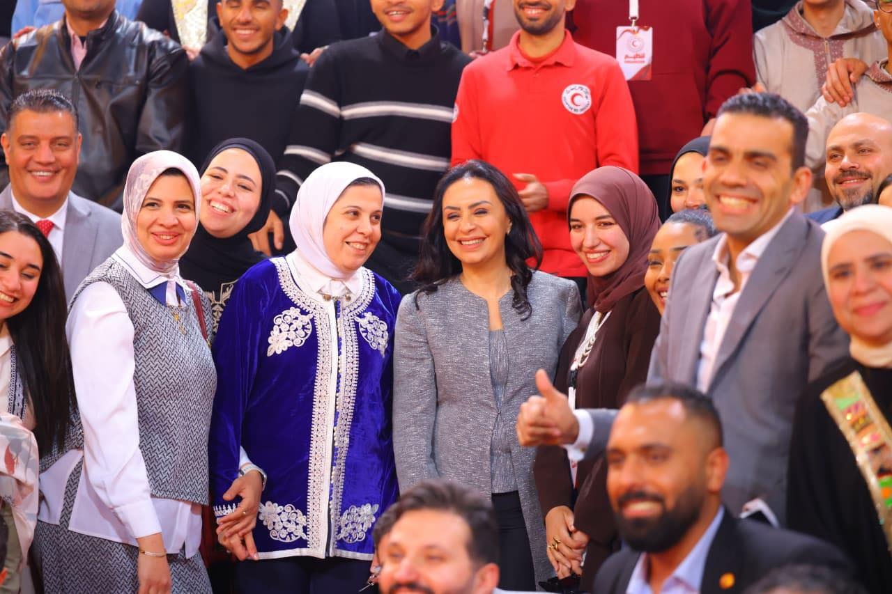 وزيرة التضامن الاجتماعي تشهد حفل الإفطار السنوي لأسرة الهلال الأحمر المصري ” لمة العيلة”
