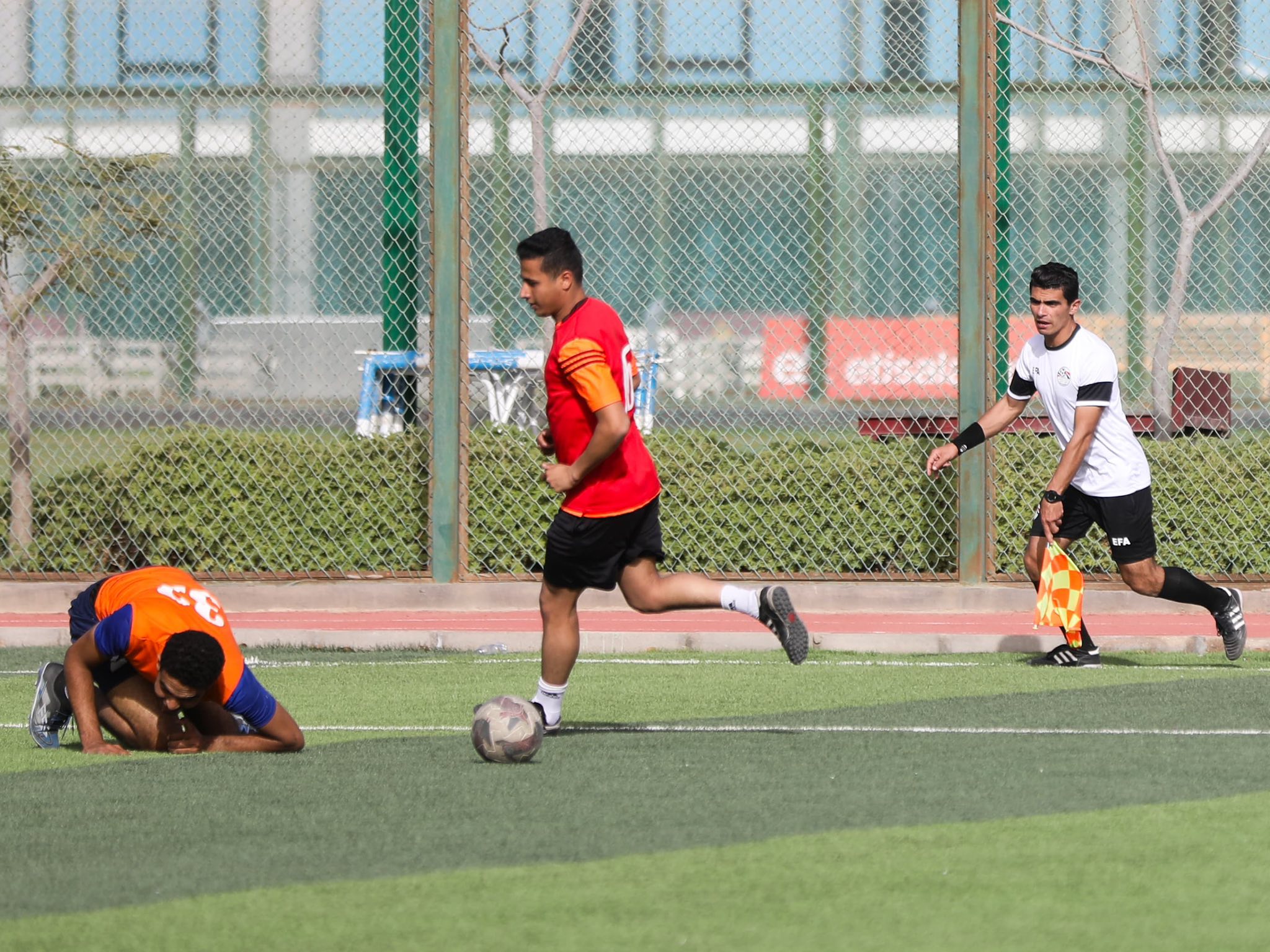 محاضرات نظرية واختبارات بدنية فى اليوم الثانى لمعسكر الحكام الواعدين