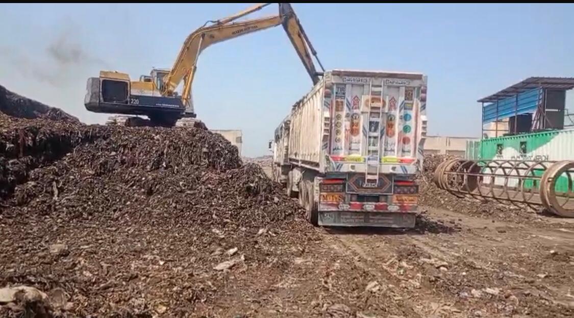 لإنهاء معاناة أهالى بمركز ومدينة طنطا رفع أكثر من 70 ألف طن مخلفات بمصنع دفرة