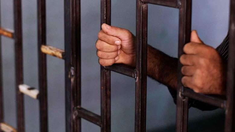 “جريمة بلا رحمة في المنيا… السجن 15 عاما لشاب أنهى حياة شقيقته بدافع الشك”