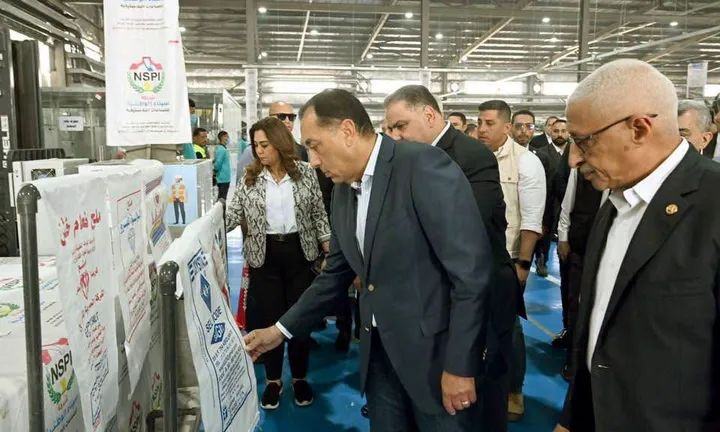 سيناء تفتح أبوابها للصناعة… مدبولي يدشن أول مصنع للبلاستيك في بئر العبد باستثمارات نصف مليار جنيه