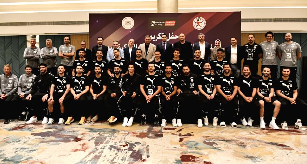يد مصر فى العلالى بعد التتويج بأمم أفريقيا